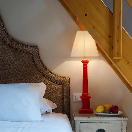 Guest house Black 5